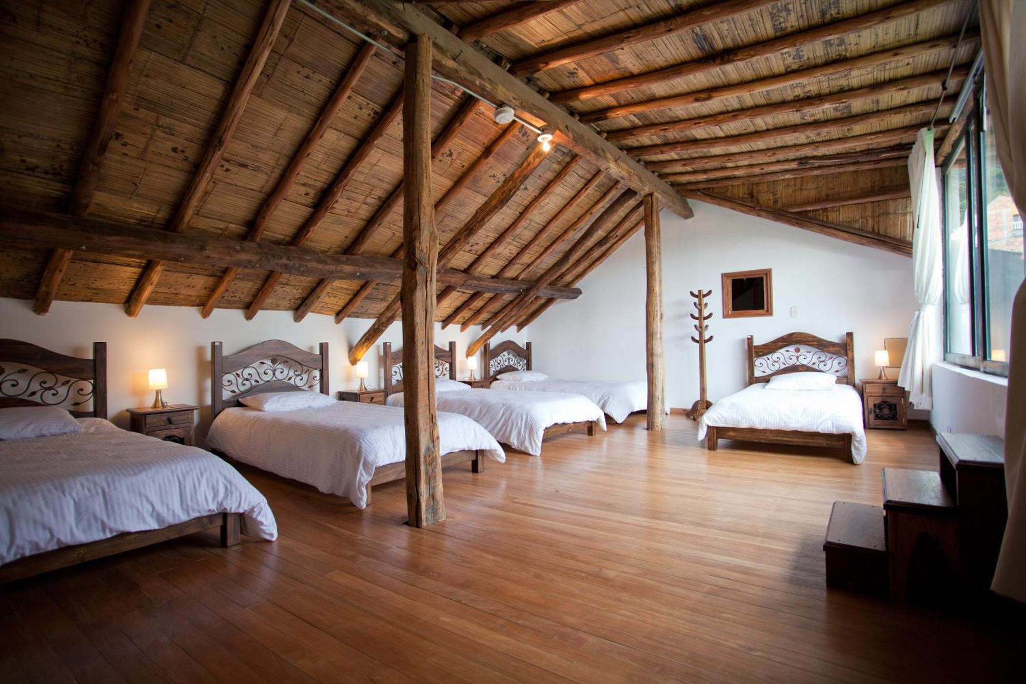 Cama individual en habitación compartida